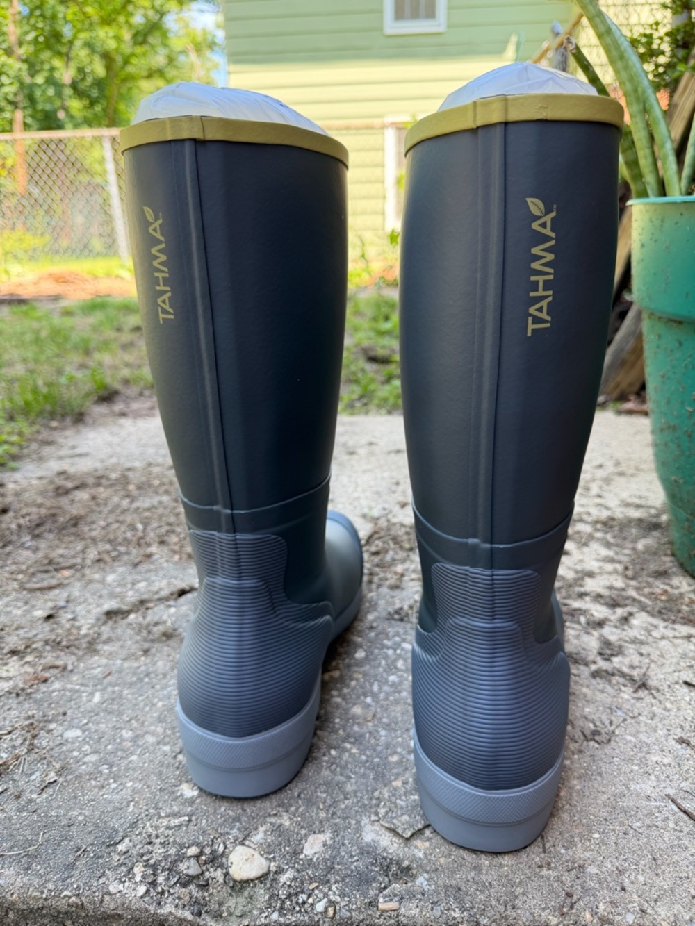 Tahma Griptec Insulated Tall 15” Boots M10/W12 Soft toe NIB - Picture 2 of 8